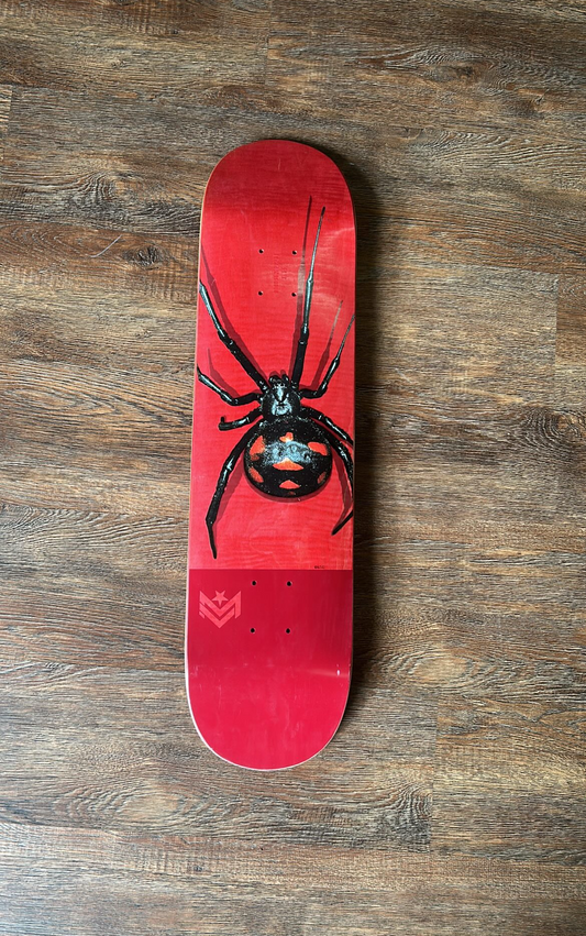 Mini Logo Poison Black Widow skateboard dec